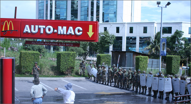 honduras mcdonald 20140505-610