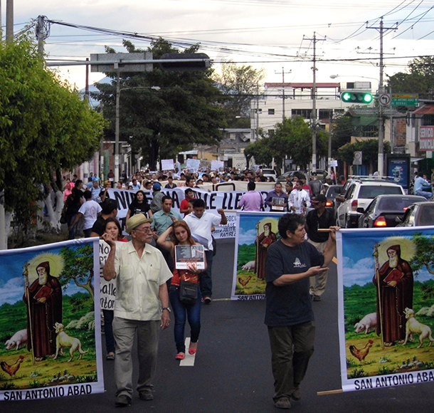 20141208-MonseniorRomero610-1