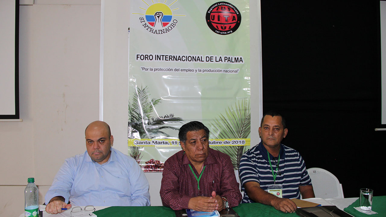 011-José Roberto Moalres, Carlos Fernando López (Ecuador) y Tomás Membreño (Honduras)